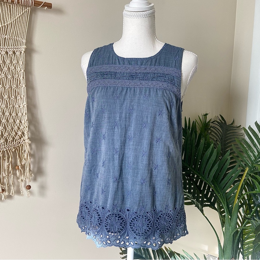 GAP blue sleeveless cotton top with embroidery and eyelet details